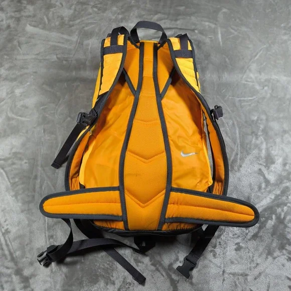 Nike Cheyenne Vapor II Backpack Orange Black Reflective Daypack Hiking Outodoor - Picture 2 of 16